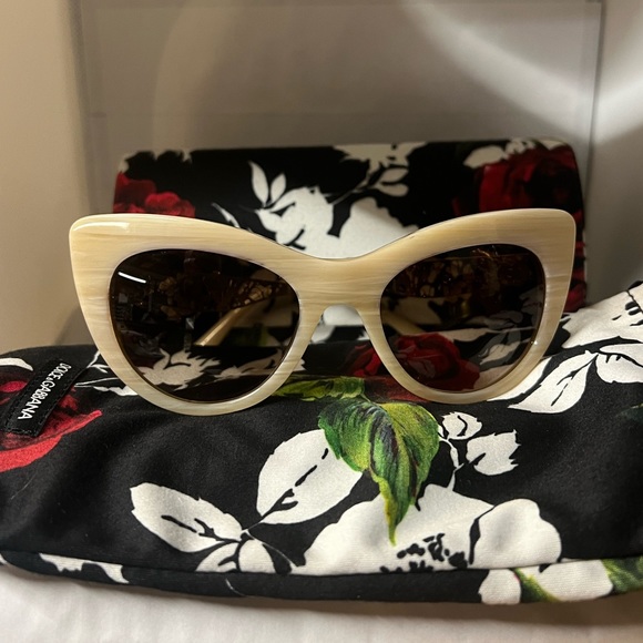 Dolce & Gabbana Accessories - Rare dolce Gabbana sunglasses